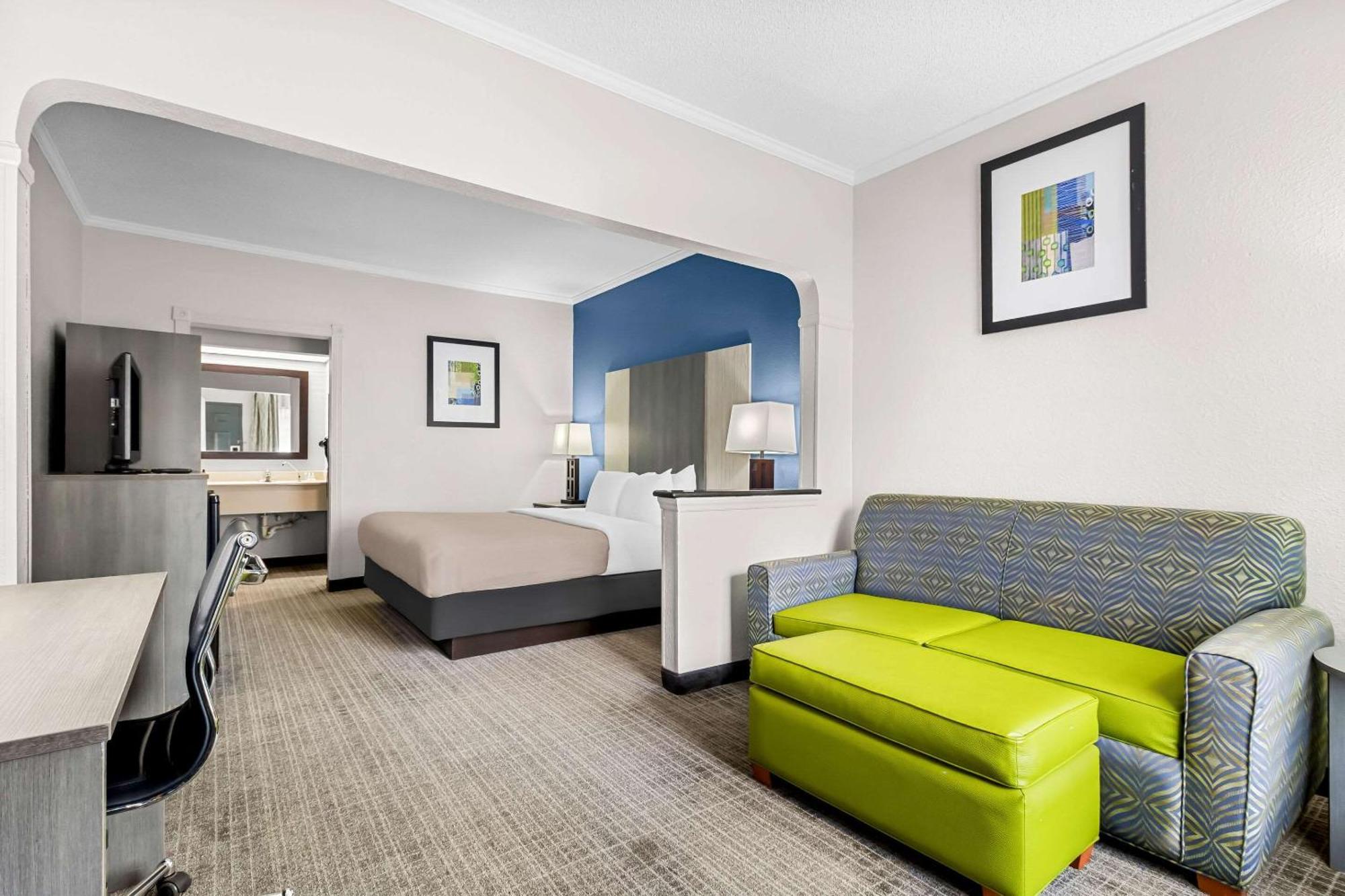 Quality Inn & Suites Florence Civic Center Екстериор снимка