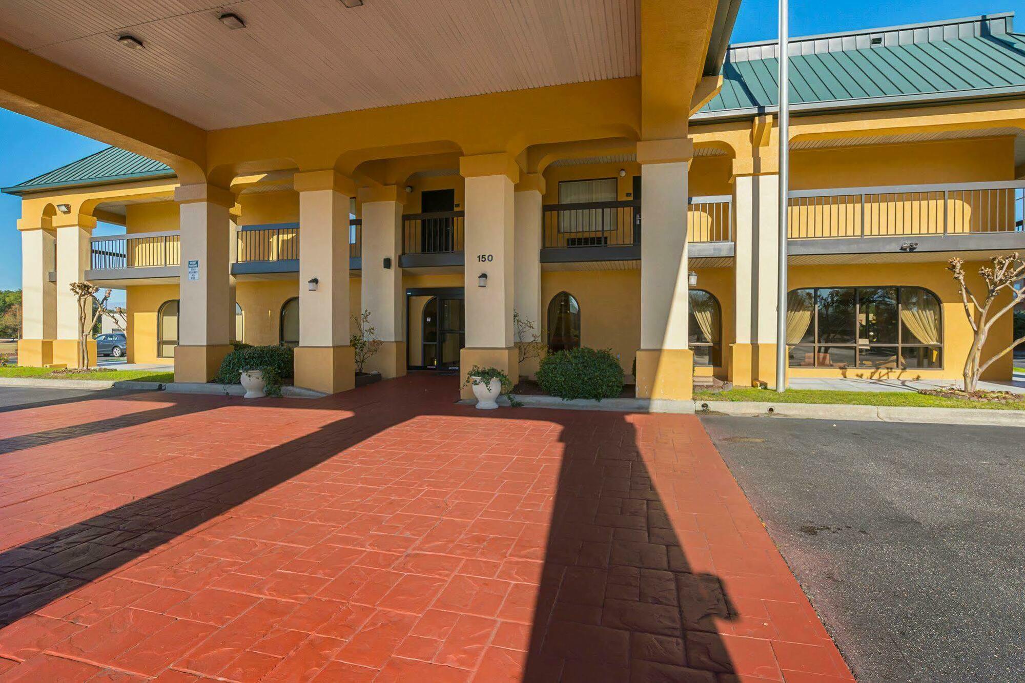 Quality Inn & Suites Florence Civic Center Екстериор снимка