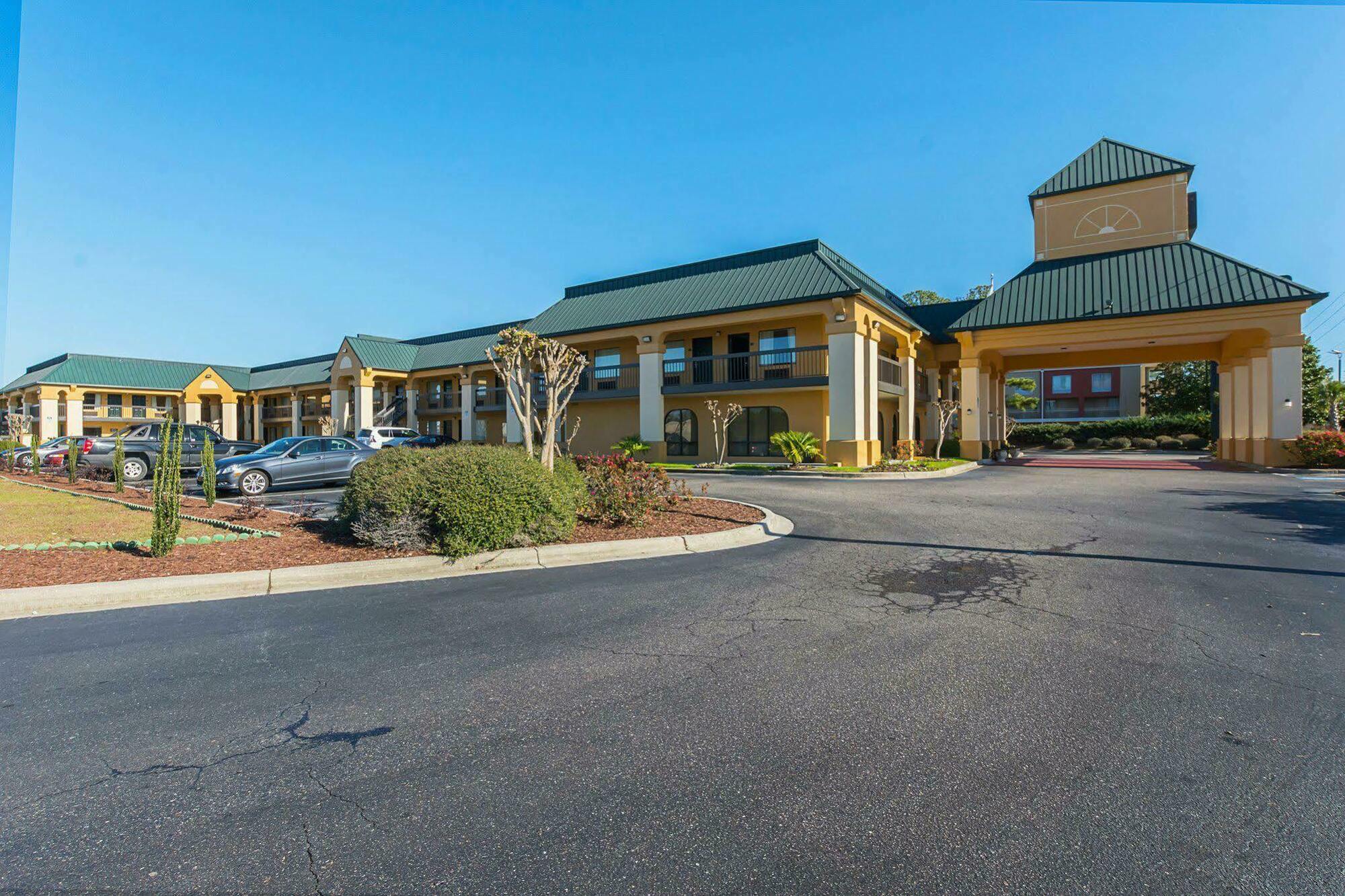 Quality Inn & Suites Florence Civic Center Екстериор снимка