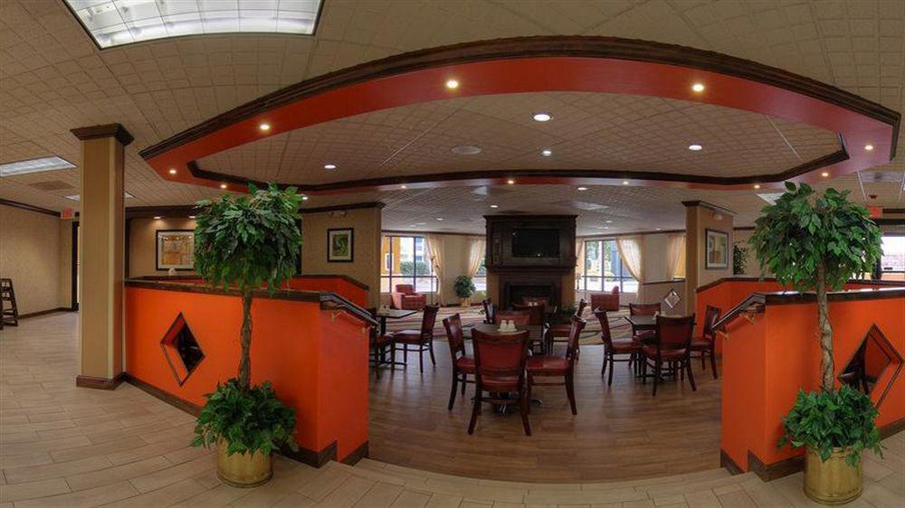 Quality Inn & Suites Florence Civic Center Екстериор снимка